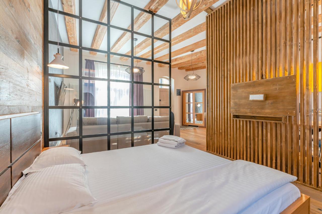 Premium Suites Postavarului Брашов Экстерьер фото